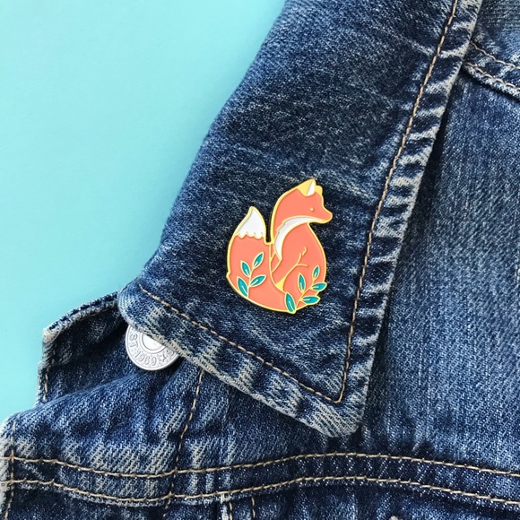 Fox in the Vines Enamel Pinback Button Brooch Pin - Picture 4 of 4